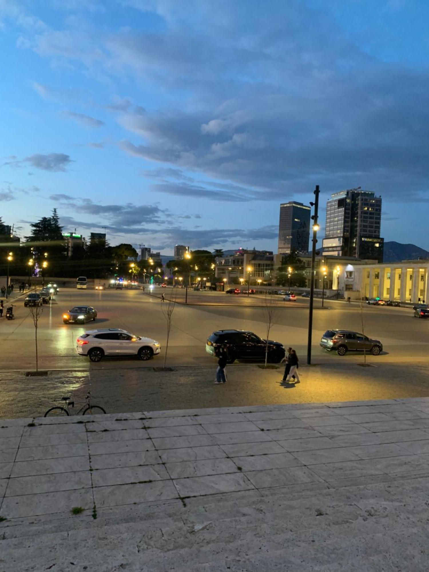 Perla Apartment Тирана Экстерьер фото